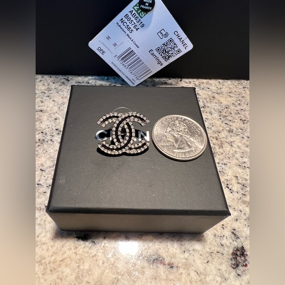 SOLD SOLD SOLD Authentic Chanel 21S CC Ruthenium/Black/Crystal Earrings - Picture 8 of 8